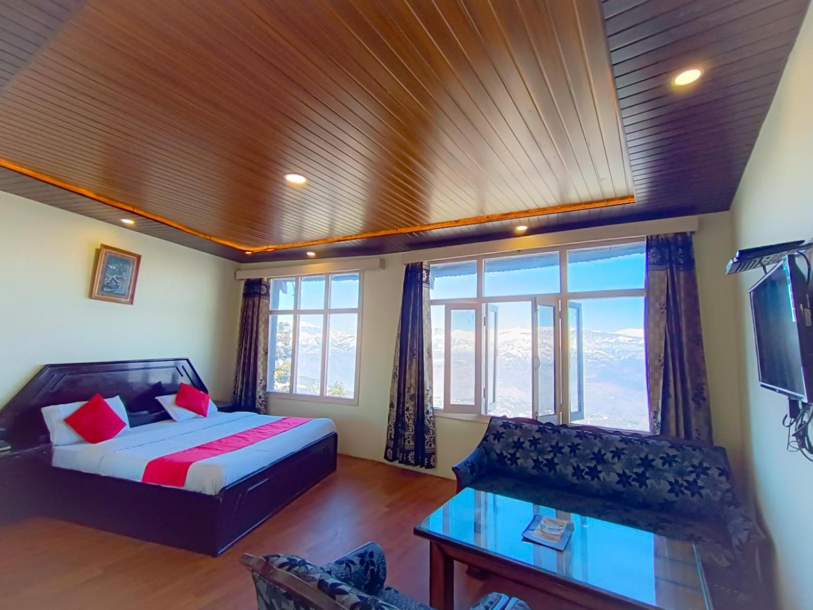 Surya Resort Dalhousie Kültér fotó